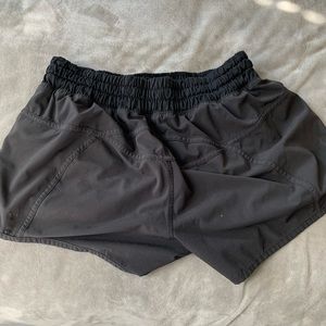 Black lululemon shorts!